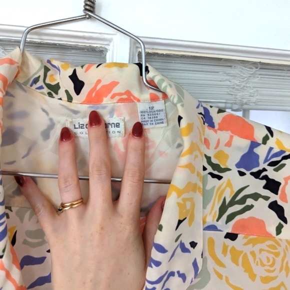 Floral Silk Camp Shirt Liz Clairborne Size M/L - Picture 2 of 4